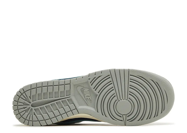 NIKE DUNK LOW PREMIUM 'DARK OBSIDIAN GREEN FROST'