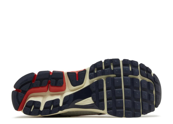 NIKE AIR ZOOM VOMERO 5 'USA'