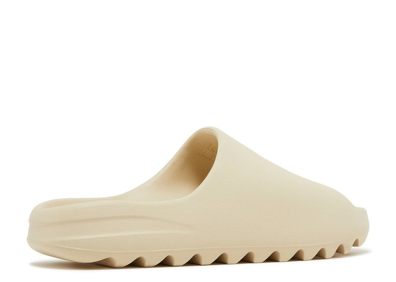 YEEZY SLIDE 'BONE'